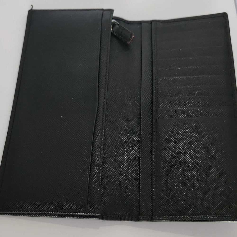 Prada Black Wallet - Picture 3 of 14